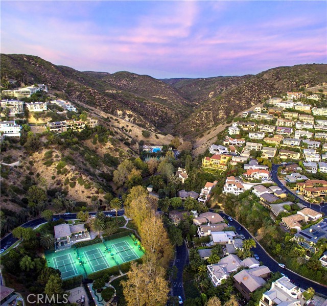 Detail Gallery Image 22 of 31 For 239 Emerald Bay, Laguna Beach,  CA 92651 - 3 Beds | 3 Baths