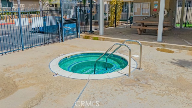 Detail Gallery Image 23 of 32 For 719 Walnut Dr, Lake Elsinore,  CA 92530 - 2 Beds | 2 Baths