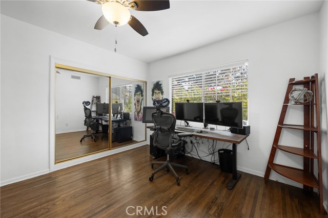 5834 Costello Avenue, Van Nuys CA: https://media.crmls.org/medias/b2497606-9bb6-4749-b403-5f1f8317112c.jpg