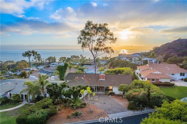Detail Gallery Image 4 of 23 For 30671 Marilyn Dr, Laguna Beach,  CA 92651 - 3 Beds | 2 Baths