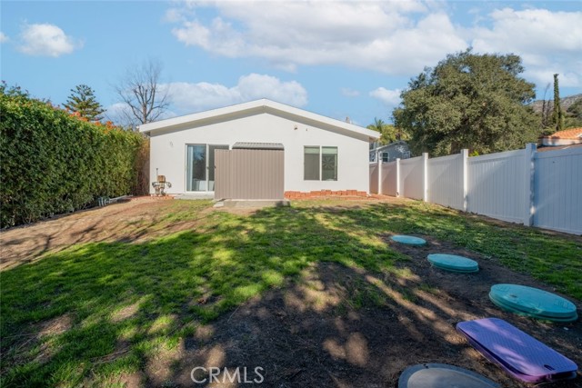 6436 Day Street, Tujunga CA: https://media.crmls.org/medias/b24ae3f5-c090-4e10-9fe9-873e02ba7e8e.jpg