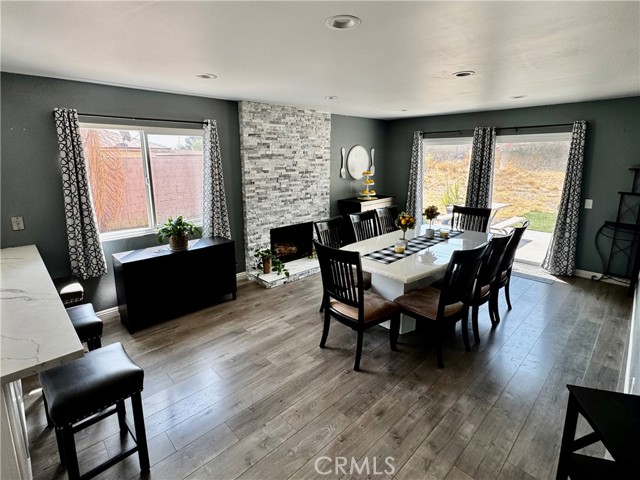 Detail Gallery Image 3 of 16 For 362 Raymor Ave, Corona,  CA 92879 - 3 Beds | 2 Baths