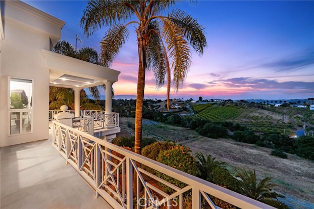 Detail Gallery Image 6 of 43 For 4462 Fallsbrae Rd, Fallbrook,  CA 92028 - 4 Beds | 3/1 Baths