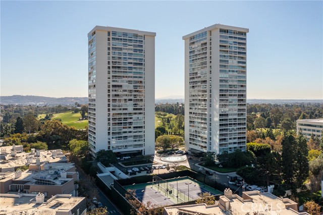 Detail Gallery Image 2 of 28 For 2222 Avenue of the Stars #604,  Los Angeles,  CA 90067 - 2 Beds | 2 Baths