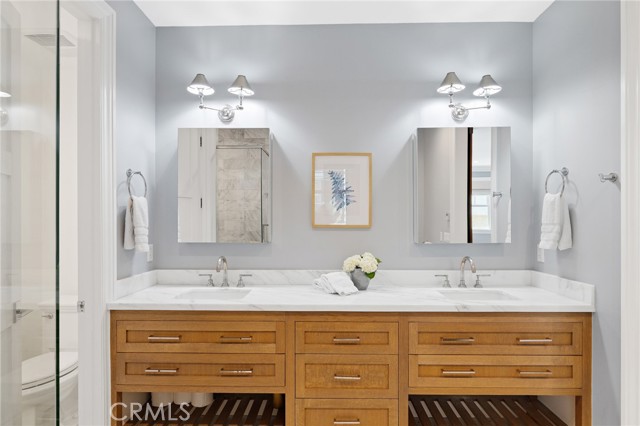 Detail Gallery Image 39 of 54 For 443 23rd Pl, Manhattan Beach,  CA 90266 - 3 Beds | 3/1 Baths