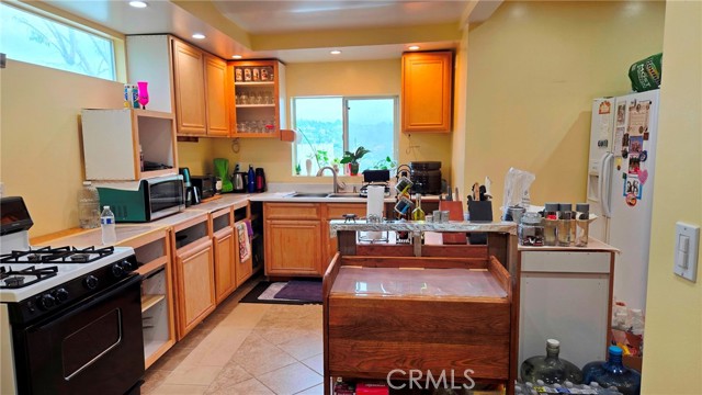 787 Terrace 49, Los Angeles CA: https://media.crmls.org/medias/b24f064c-3334-4762-b573-b2908140f80b.jpg