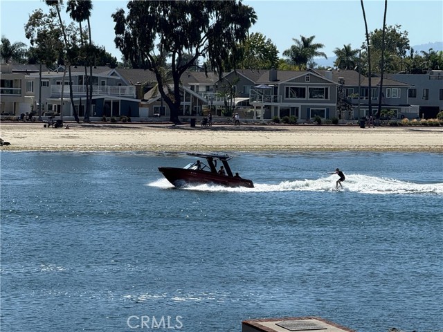 5972 Spinnaker Bay Drive, Long Beach CA: https://media.crmls.org/medias/b24feb9a-2d02-49a0-a462-92fd66639c90.jpg