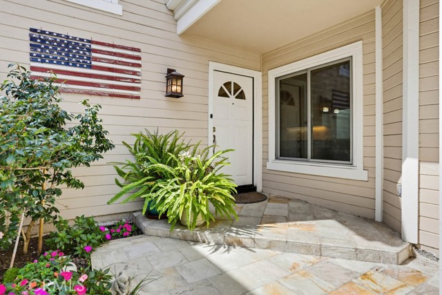 Detail Gallery Image 4 of 73 For 2661 Point Del Mar, Corona Del Mar,  CA 92625 - 4 Beds | 3/1 Baths