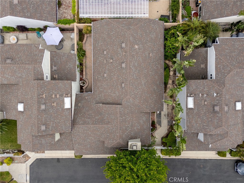 https://media.crmls.org/medias/b2502d58-e030-4ebd-b67d-94a4c4084f8f.jpg?preset=X-Large