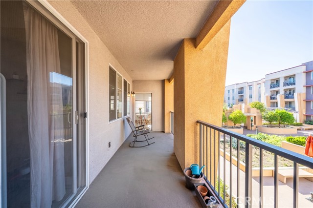 Detail Gallery Image 18 of 33 For 360 W Avenue 26 #215,  Los Angeles,  CA 90031 - 3 Beds | 2 Baths
