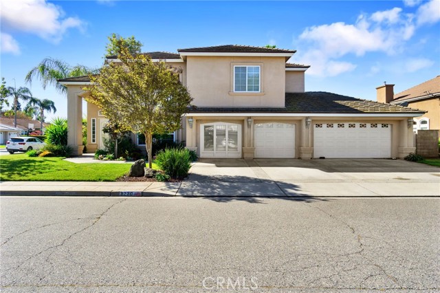 Detail Gallery Image 1 of 1 For 3220 Common Way, Madera,  CA 93637 - 5 Beds | 4/1 Baths