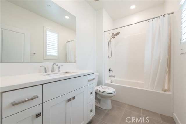 Detail Gallery Image 26 of 42 For 371 Bellver, Lake Forest,  CA 92630 - 3 Beds | 3/1 Baths