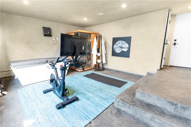 505 Poppy Avenue, Corona del Mar CA: https://media.crmls.org/medias/b25214d7-c7d7-450b-ab51-4b28fb4541b2.jpg