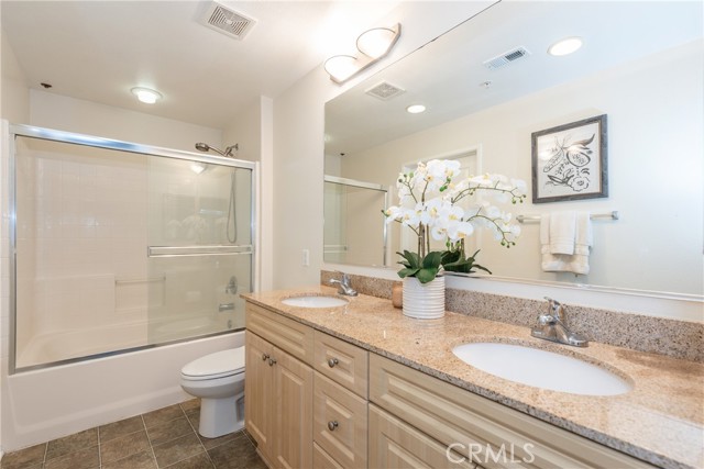 Detail Gallery Image 12 of 18 For 2326 Watermarke Pl, Irvine,  CA 92612 - 2 Beds | 2 Baths