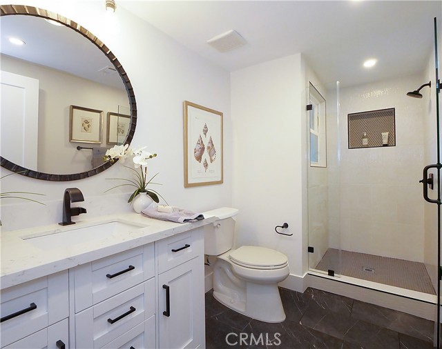 Hallway bathroom with Shower