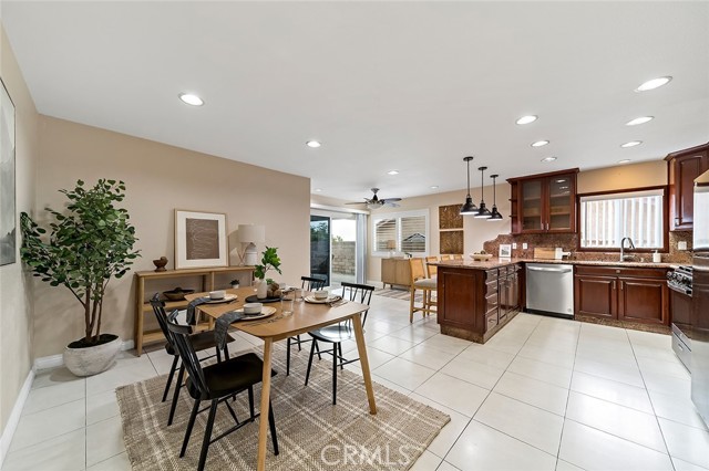 Detail Gallery Image 5 of 38 For 2720 E Melissa St, West Covina,  CA 91792 - 5 Beds | 3 Baths