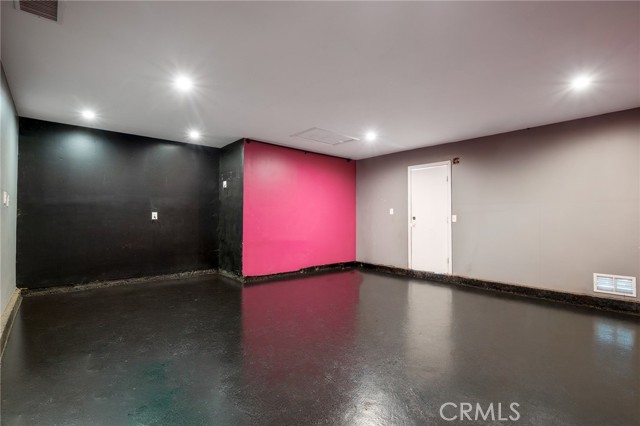 Detail Gallery Image 3 of 26 For 857 E 109th, Los Angeles,  CA 90059 - 4 Beds | 2 Baths