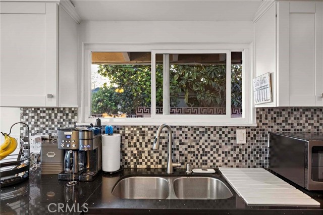 Detail Gallery Image 8 of 33 For 933 E Woodland, Glendora,  CA 91741 - 4 Beds | 2 Baths