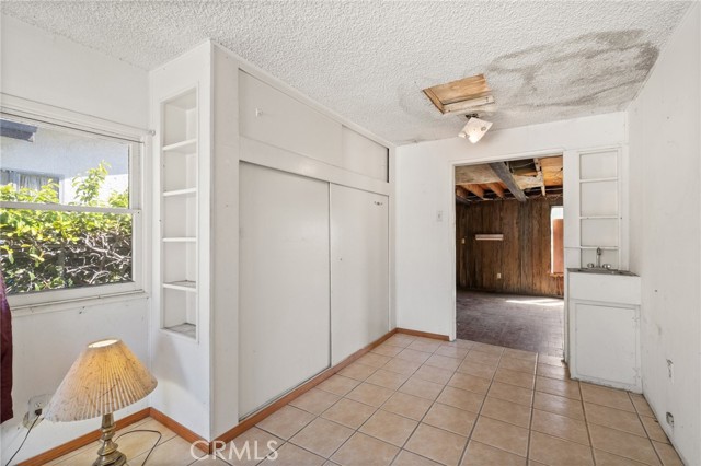 Detail Gallery Image 15 of 35 For 10664 Louise Ave, Granada Hills,  CA 91344 - 2 Beds | 2 Baths