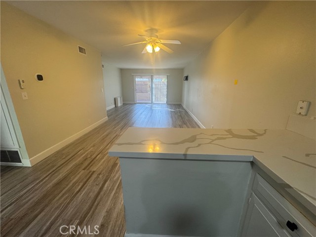 Detail Gallery Image 2 of 23 For 1881 Mitchell Ave #34,  Tustin,  CA 92780 - 2 Beds | 2 Baths