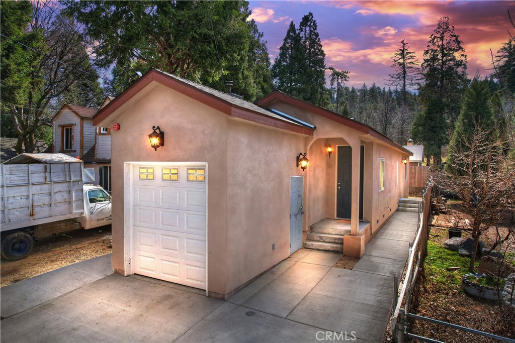 22847 Juniper Lane, Crestline, CA 92325