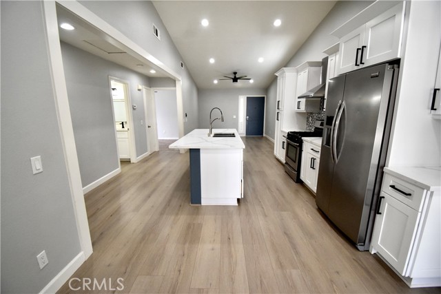 Detail Gallery Image 6 of 24 For 12257 Hythe St, Moreno Valley,  CA 92557 - 3 Beds | 2 Baths