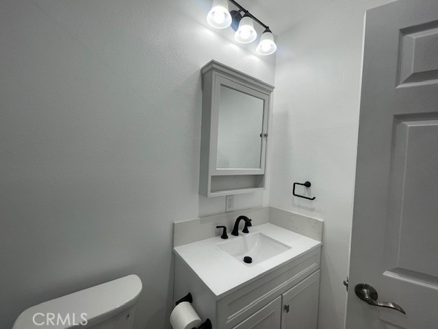 https://media.crmls.org/medias/b2552699-d9e6-4258-aeda-4ba5771d5496.jpg?preset=X-Large