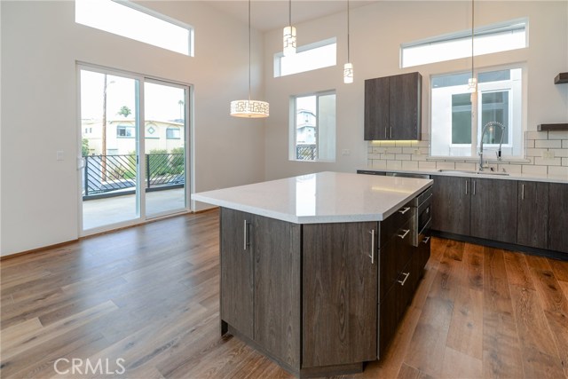 2518 Nelson Avenue, Redondo Beach, California 90278, 4 Bedrooms Bedrooms, ,3 BathroomsBathrooms,Residential,Sold,Nelson,PV17029854