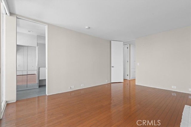 Detail Gallery Image 15 of 38 For 4053 Aladdin Dr, Huntington Beach,  CA 92649 - 3 Beds | 2/1 Baths