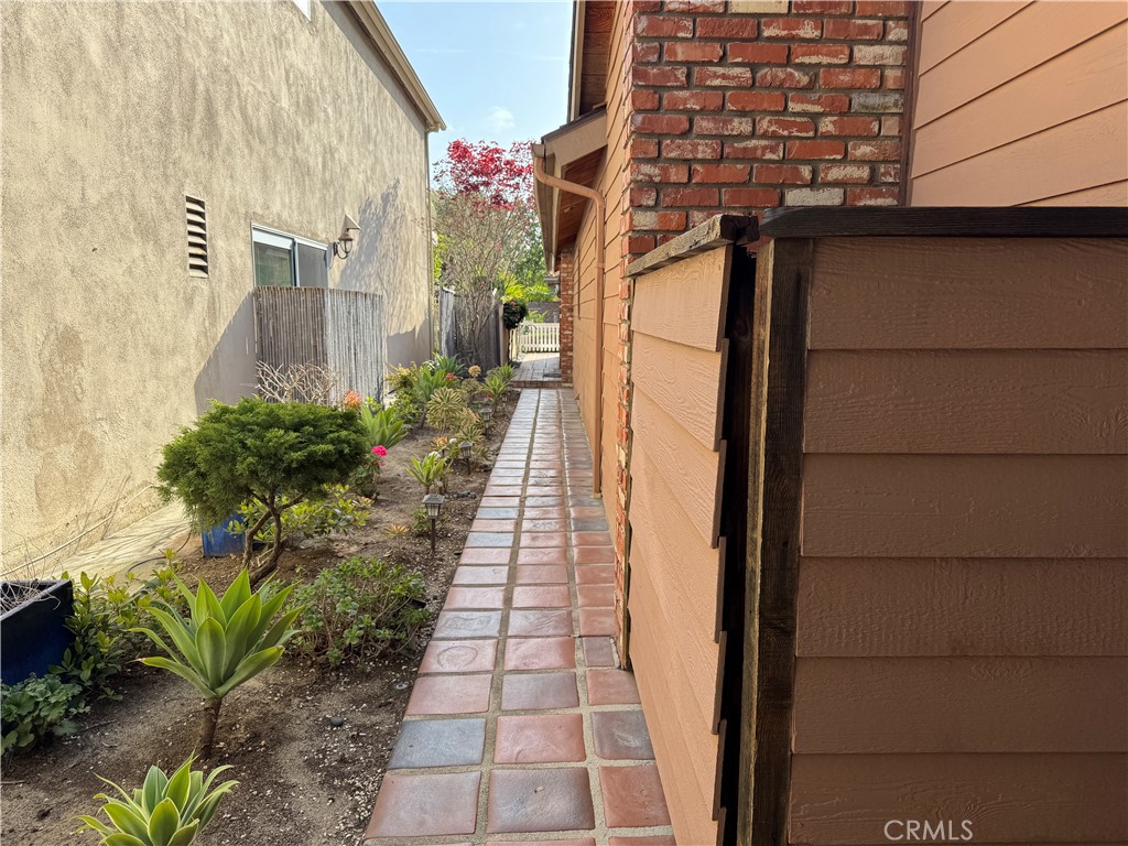 B255b3ce C2dd 4bb9 B39d 2a622eb93568