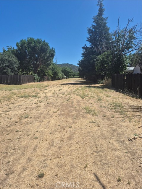13942 Apple Lane, Clearlake Oaks CA: https://media.crmls.org/medias/b255c9ba-0a0f-42f7-9ae8-628f2786bef6.jpg