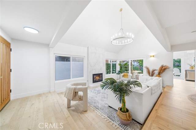 Detail Gallery Image 7 of 58 For 22706 Wood Lake Ln, Lake Forest,  CA 92630 - 3 Beds | 3 Baths