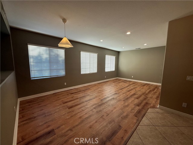 Detail Gallery Image 6 of 35 For 1783 Pinnacle Way, Upland,  CA 91784 - 4 Beds | 2/1 Baths