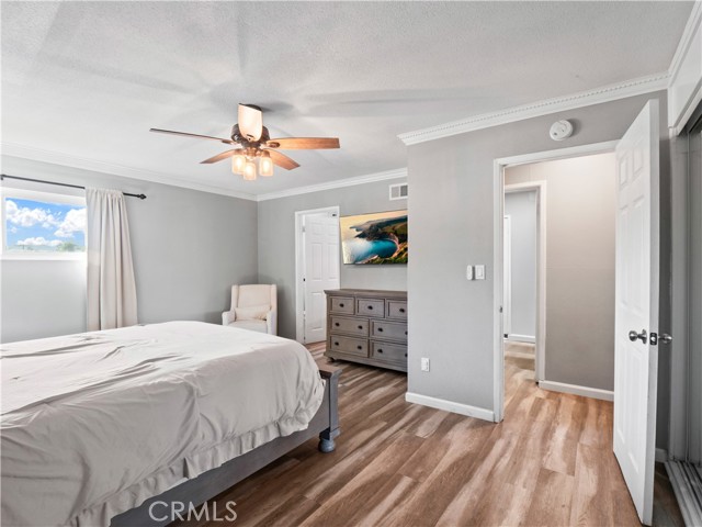 896 Moffatt Circle, Simi Valley CA: https://media.crmls.org/medias/b257d65a-e382-42e1-9553-7f142acd6130.jpg