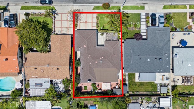 2924 Royal Palm Drive, Costa Mesa CA: https://media.crmls.org/medias/b257e4e7-4de4-49c5-a6eb-3bc41789d059.jpg