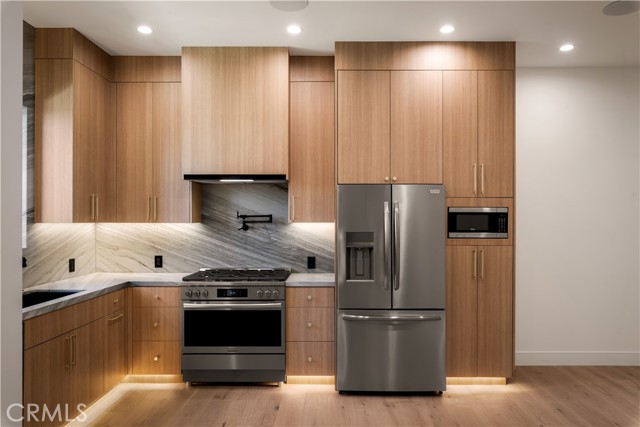 Detail Gallery Image 5 of 21 For 6212 Acadia Ave a,  Agoura Hills,  CA 91301 - 3 Beds | 3 Baths