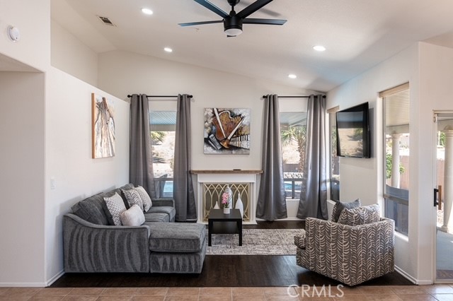 MLS #SR25261854 image #1