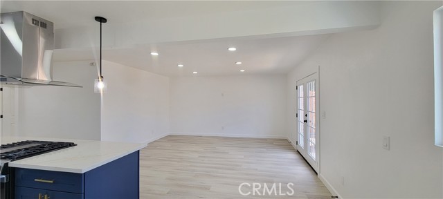 Detail Gallery Image 7 of 19 For 3355 Debbie Ln, Riverside,  CA 92501 - 4 Beds | 2 Baths