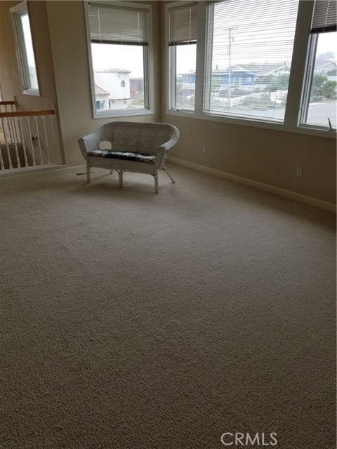 Detail Gallery Image 9 of 15 For 305 Ivar St, Cambria,  CA 93428 - 3 Beds | 3/1 Baths