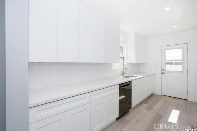 2 Bed Home for Sale in Sun Valley, California