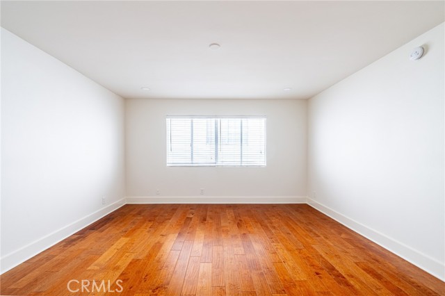 Detail Gallery Image 16 of 27 For 1825 Selby Ave #102,  Los Angeles,  CA 90025 - 2 Beds | 2 Baths