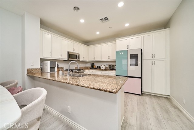 Detail Gallery Image 8 of 38 For 12573 Montaivo, Corona,  CA 91752 - 3 Beds | 2/1 Baths