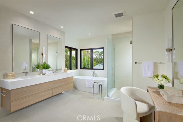 Detail Gallery Image 25 of 31 For 1312 Dover Drive, Newport Beach,  CA 92660 - 4 Beds | 4 Baths