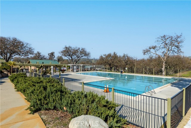 2265 Holly Drive, Paso Robles CA: https://media.crmls.org/medias/b25d4e99-4d1f-4215-b716-b5709b120123.jpg