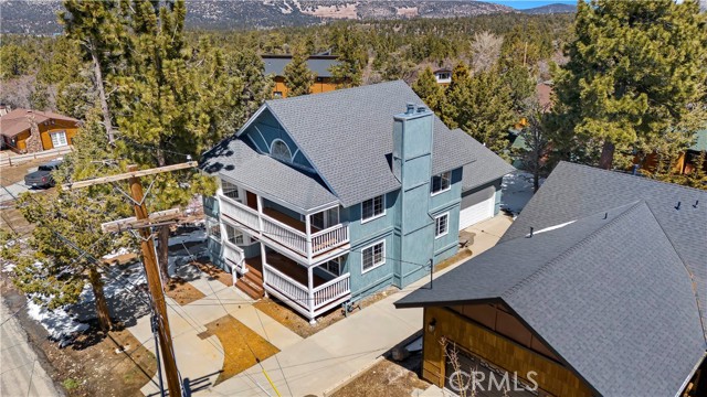 Detail Gallery Image 3 of 33 For 635 Villa Grove Ave, Big Bear City,  CA 92314 - 4 Beds | 3 Baths