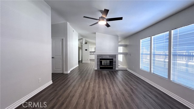 Detail Gallery Image 12 of 37 For 20843 Waalew Rd #C148,  Apple Valley,  CA 92307 - 4 Beds | 2 Baths