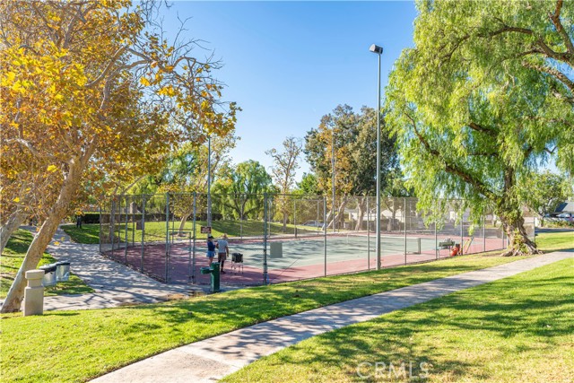 Detail Gallery Image 14 of 24 For 6812 Rocky Grove Ct #11,  Yorba Linda,  CA 92886 - 4 Beds | 2 Baths