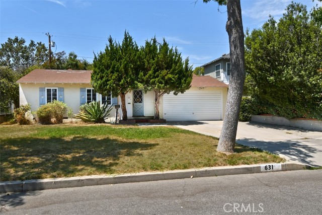 631 N Evergreen Street, Burbank CA: https://media.crmls.org/medias/b25e5910-0675-4338-a086-d4e0e7ab83d9.jpg