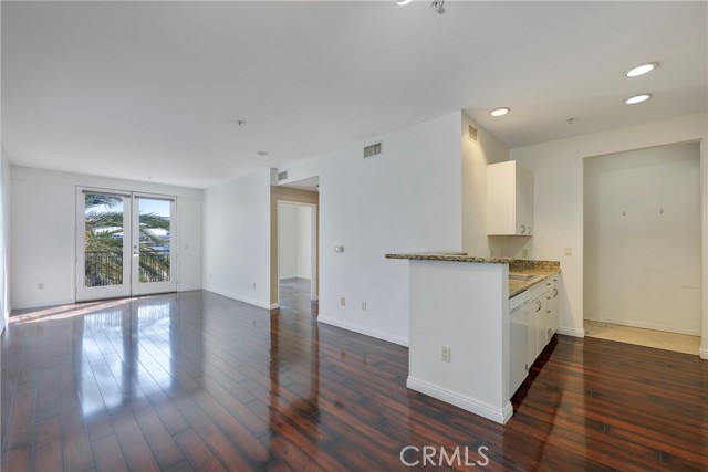 Detail Gallery Image 7 of 20 For 1801 E Katella #4003,  Anaheim,  CA 92805 - 1 Beds | 1 Baths