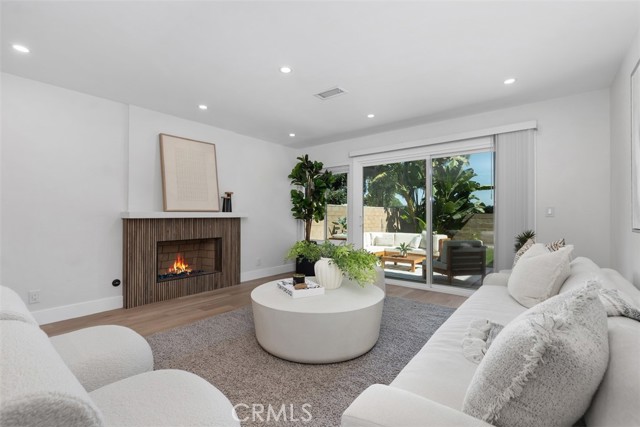 Detail Gallery Image 9 of 74 For 3871 Hendrix St, Irvine,  CA 92614 - 9 Beds | 9/2 Baths